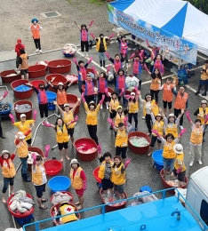 자원봉사로 상쾌한 하루… 남양주시, 이불 150채 세탁 지원.