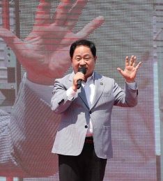 ‘서른 해의 동행, 새로운 내일로’…남양주시 노인복지관 30주년 기념식 열려.