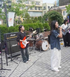 ֽڿ缾, 佺Ƽ Ȳ .