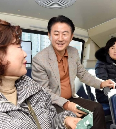 ﵵ,   ̡ ù ߽ å ӵ  ν.