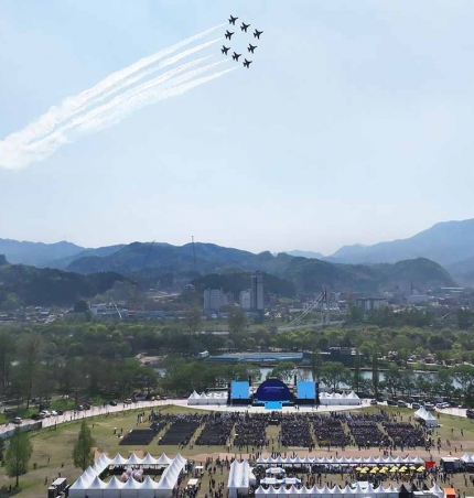   롱 ⵵üȸ 