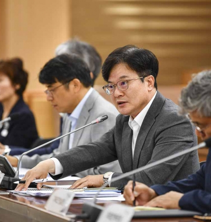 김병수 김포시장, 5월 확대간부회의 주재.