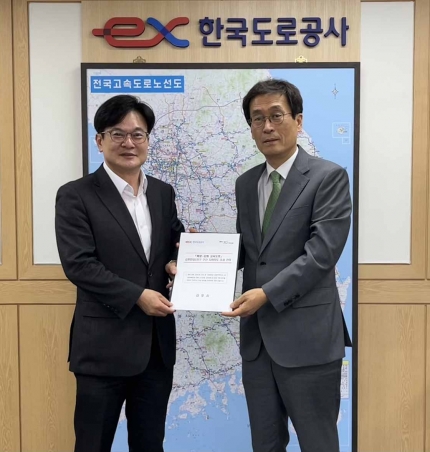 김병수 김포시장, 한국도로공사 사장 만나 계양-강화고속도로 지하화 및 공원조성 건의.