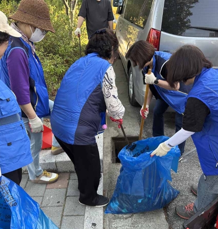 송산2동, 호우 대비 빗물받이 일제 정비 실시.