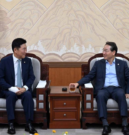 ܵ  2,000 δ١ õ, ΰδȸ  غ .