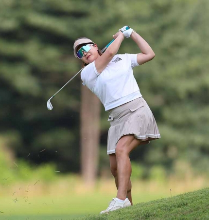 KLPGA 2025 ߶ ظƮSBS èǾ Ŭ 3 ,  ù  ޼!